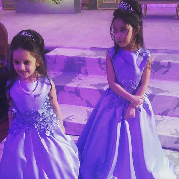 cute appliqued satin flower girl dresses 2017 a line princess kids girls pageant dresses long formal party gowns for wedding, White;blue
cute appliqued satin flower girl dresses 2017 a line princess kids girls pageant dresses long formal party gowns for wedding, White;blue
