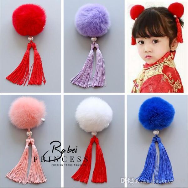 2017 New The wind China Vintage cheongsam rabbit hair ball children's tassels Girls Hair Pin Brooch dual purpose Children Hair Accessor
2017 New The wind China Vintage cheongsam rabbit hair ball children's tassels Girls Hair Pin Brooch dual purpose Children Hair Accessor