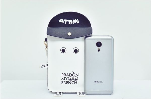 2016 new style multifunctional mobile phone bag. cartoon cute zero wallet. mini bag. diagonal package. retro single shoulder bag
2016 new style multifunctional mobile phone bag. cartoon cute zero wallet. mini bag. diagonal package. retro single shoulder bag