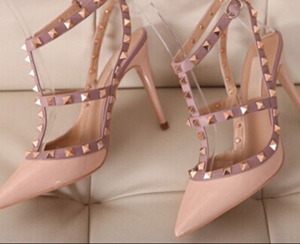 Sapatos clássicos zanottys
Sapatos clássicos zanottys