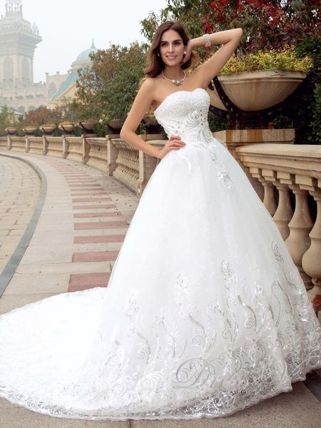 2019 Romantic Sexy Outdoor Country Plus size Wedding Dresses Appliques Beaded Sequins Bridal Gowns Casamento Vestidos De Novia Custom Made
2019 Romantic Sexy Outdoor Country Plus size Wedding Dresses Appliques Beaded Sequins Bridal Gowns Casamento Vestidos De Novia Custom Made