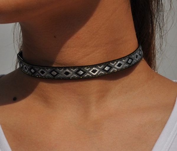 gothic women chokers necklaces leather national embroidery fashion jewelry gifts for her, Golden;silver
gothic women chokers necklaces leather national embroidery fashion jewelry gifts for her, Golden;silver