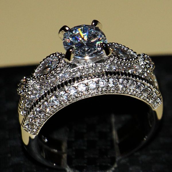 wholesale luxury jewelry stunning 925 sterling silver round cut white sapphire cz diamond wedding women ring set size 5-11, Slivery;golden
wholesale luxury jewelry stunning 925 sterling silver round cut white sapphire cz diamond wedding women ring set size 5-11, Slivery;golden
