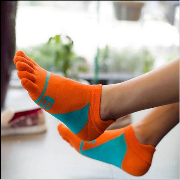 wholesale-2016 summer sports men five finger socks men cotton socks 6 print hit color breathable ankle socks fit asian size 39-44, Black
wholesale-2016 summer sports men five finger socks men cotton socks 6 print hit color breathable ankle socks fit asian size 39-44, Black