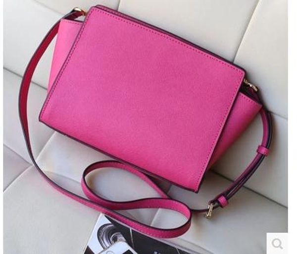 selling the women's single messenger bag fashion bag bat europe and america brand ladies one shoulder inclined shoulder bag m30
selling the women's single messenger bag fashion bag bat europe and america brand ladies one shoulder inclined shoulder bag m30