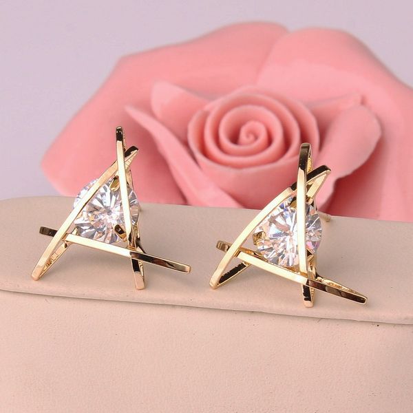 triangle earring with single diamond in it, alloy material, not fade, hign qulality and ing, Golden
triangle earring with single diamond in it, alloy material, not fade, hign qulality and ing, Golden