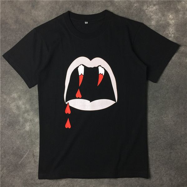 European2016 кровь вампир зубы вампир зубы футболка TEE право Zhilong же пункт хлопок случай
European2016 кровь вампир зубы вампир зубы футболка TEE право Zhilong же пункт хлопок случай