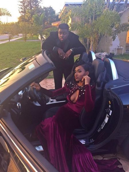 burgundy velvet prom dresses keyhole neck black girl sparking crystal back zipper long sleeve foraml party evening gowns robe de soiree
burgundy velvet prom dresses keyhole neck black girl sparking crystal back zipper long sleeve foraml party evening gowns robe de soiree