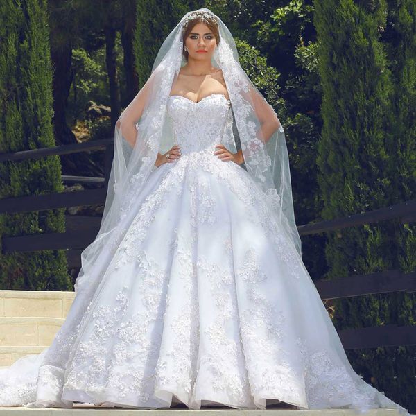 white lace ball gowns wedding dresses sweetheart elegant beaded 3 d flower custom made bridal gowns
white lace ball gowns wedding dresses sweetheart elegant beaded 3 d flower custom made bridal gowns