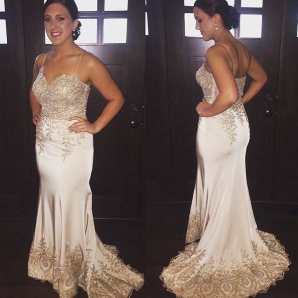 2019 Sexy Spaghetti Straps Long Ivory Prom Dresses With Gold Lace Appliques Court Train Women Formal Party Dress Gowns Custom Made Cheap
2019 Sexy Spaghetti Straps Long Ivory Prom Dresses With Gold Lace Appliques Court Train Women Formal Party Dress Gowns Custom Made Cheap