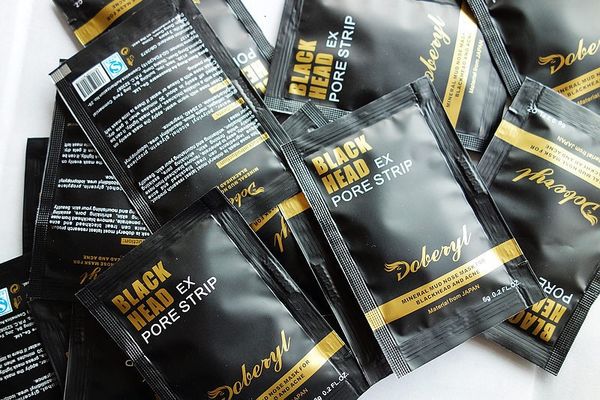 european mask american men dedicated face facial blackhead remover nosemineral mud pore cleanser black head mask
european mask american men dedicated face facial blackhead remover nosemineral mud pore cleanser black head mask