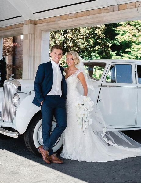 full lace mermaid wedding dresses v neck beaded crsytal sheer back capped sleeve modest bridal gowns vestidos de novia, White
full lace mermaid wedding dresses v neck beaded crsytal sheer back capped sleeve modest bridal gowns vestidos de novia, White