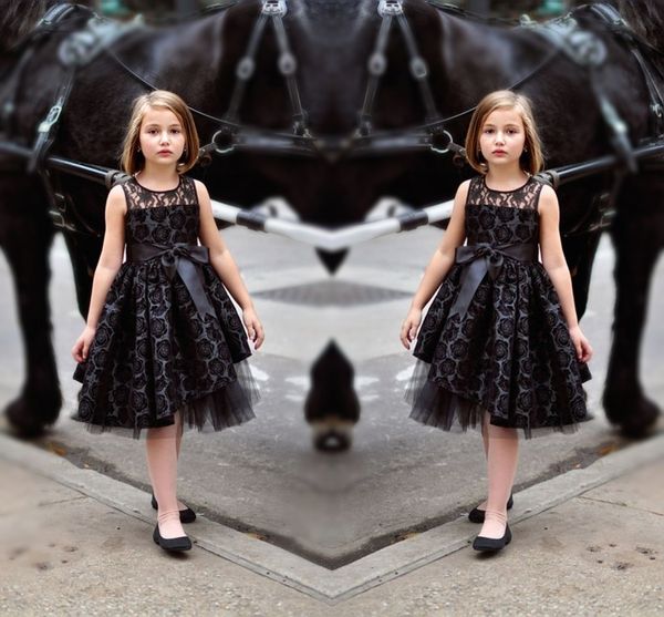 little black lace girls pageant dresses 2016 illusion neck ribbon sash a line flower girl dresses for wedding knee length party dresses, White;blue
little black lace girls pageant dresses 2016 illusion neck ribbon sash a line flower girl dresses for wedding knee length party dresses, White;blue