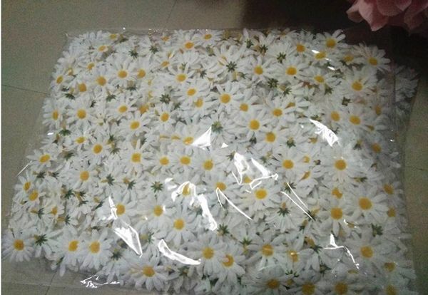6 см/4.5 см высокое качество искусственный гербера дейзи цветок головки для diy свадьба, пластик, белый, 100-кусок
6 см/4.5 см высокое качество искусственный гербера дейзи цветок головки для diy свадьба, пластик, белый, 100-кусок