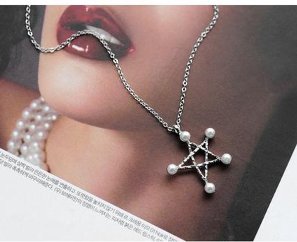 classic necklace with pearl and star pendant, same style with stars, fashion style, no fade, hign quality and ing, Silver
classic necklace with pearl and star pendant, same style with stars, fashion style, no fade, hign quality and ing, Silver
