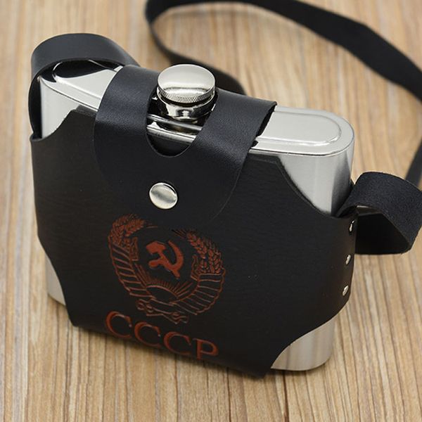 stainless steel hip flask large outdoor portable 32oz water kettle camping flagon hip flask with pouch
stainless steel hip flask large outdoor portable 32oz water kettle camping flagon hip flask with pouch