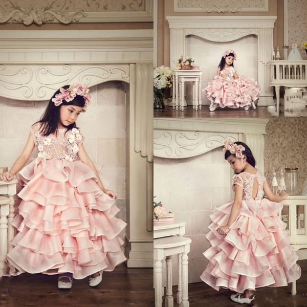 beautiful pink organza tiered girls pageant gowns applique short sleeve ball gown flower girl dresses for wedding backless baby formal wear, White;blue
beautiful pink organza tiered girls pageant gowns applique short sleeve ball gown flower girl dresses for wedding backless baby formal wear, White;blue