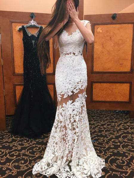 appliques lace scoop mermaid party gowns see through evening dresses mermaid floor length tulle appliques prom dress, Black
appliques lace scoop mermaid party gowns see through evening dresses mermaid floor length tulle appliques prom dress, Black
