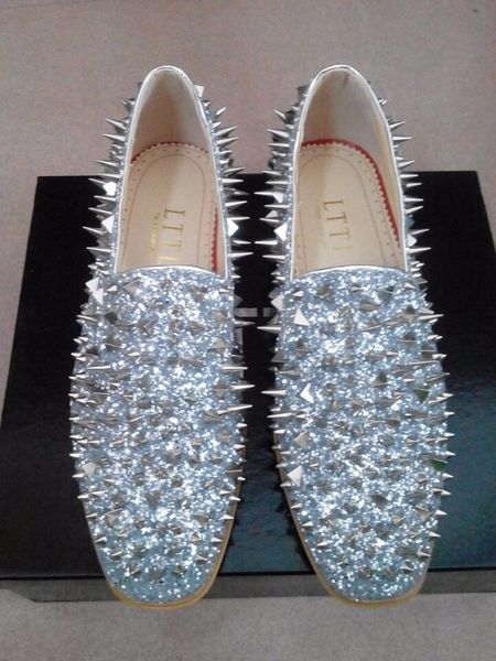 New factory cu tomized lttl brand men luxury hinny glitter gold and ilver pike hoe lip on loafer rivet men ca ual hoe
New factory cu tomized lttl brand men luxury hinny glitter gold and ilver pike hoe lip on loafer rivet men ca ual hoe