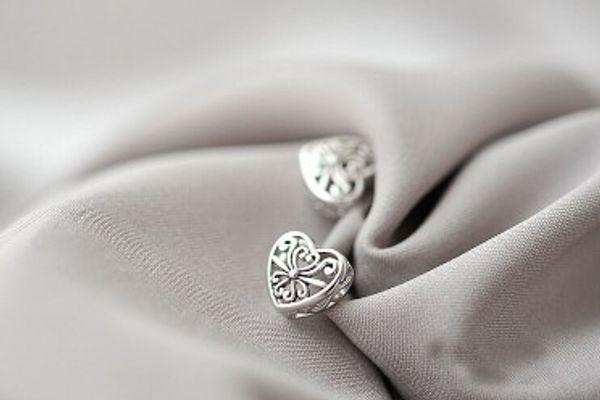 cut out heart stud earrings s925 silver sterling national pattern stud earrings gifts for girls /ladies maple leave ear studs, Golden;silver
cut out heart stud earrings s925 silver sterling national pattern stud earrings gifts for girls /ladies maple leave ear studs, Golden;silver