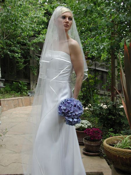 new selling luxury real image bridal veils one layer cathedral length veil with satin edge tulle wedding veilsbridal accessories, Black
new selling luxury real image bridal veils one layer cathedral length veil with satin edge tulle wedding veilsbridal accessories, Black