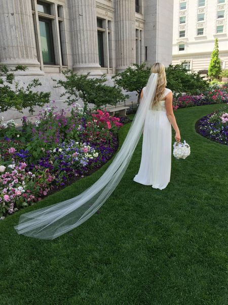 new elegant luxury sale cathedral white ivory cut edge veilmantilla bridal head pieces for wedding dresses, Black
new elegant luxury sale cathedral white ivory cut edge veilmantilla bridal head pieces for wedding dresses, Black