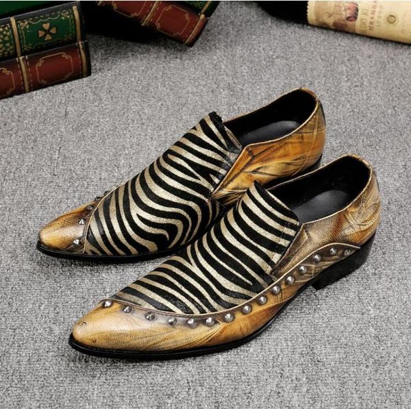 New style Italian designer men's shoes Designer Men Sequins pointed Shoes Loafer Mens Shoes Casual For Driving Masculino Z163
New style Italian designer men's shoes Designer Men Sequins pointed Shoes Loafer Mens Shoes Casual For Driving Masculino Z163