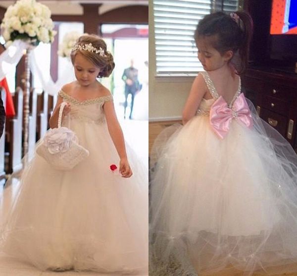 lovely flower girls dresses for weddings v neck beads sequins tulle girls pageant dress back with bow floor length first communion dress, White;blue
lovely flower girls dresses for weddings v neck beads sequins tulle girls pageant dress back with bow floor length first communion dress, White;blue