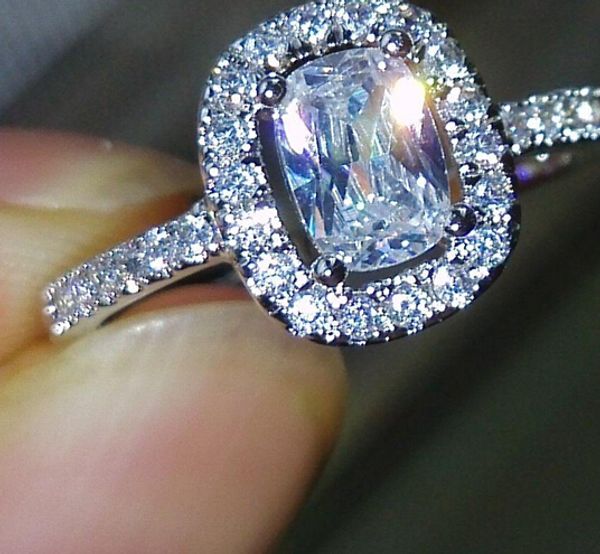 size 5/6/7/8/9/10 sparkling princess cut z diamonique 10kt white gold filled wedding ring for love gift, Slivery;golden
size 5/6/7/8/9/10 sparkling princess cut z diamonique 10kt white gold filled wedding ring for love gift, Slivery;golden