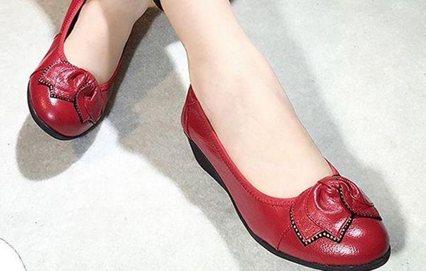spring new leather leisure shoes single mother wedges middle-aged female leather shoes shoes bag mail, Black
spring new leather leisure shoes single mother wedges middle-aged female leather shoes shoes bag mail, Black