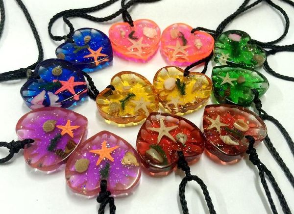 12 pcs mixed colorful heart style specimen pendant, Silver
12 pcs mixed colorful heart style specimen pendant, Silver