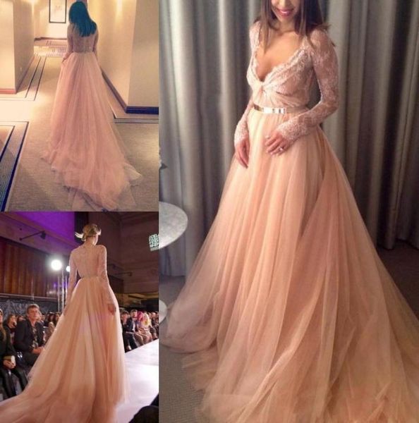 2019 a line evening dresses with long sleeve v neck lace evening gowns pageant dress formal gown, Black;red
2019 a line evening dresses with long sleeve v neck lace evening gowns pageant dress formal gown, Black;red