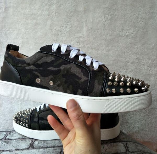 Low Top Leopard leather & Spikes Casual Flats Red Bottom Shoes 2017 New For Men and Women Party Designer Sneakers Lovers Genuine Leather
Low Top Leopard leather & Spikes Casual Flats Red Bottom Shoes 2017 New For Men and Women Party Designer Sneakers Lovers Genuine Leather