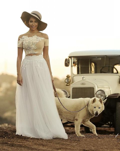 2017 spring summer two pieces prom dresses off shoulder lace applique tulle long skirt evening gowns floor length a line party dress, Black
2017 spring summer two pieces prom dresses off shoulder lace applique tulle long skirt evening gowns floor length a line party dress, Black