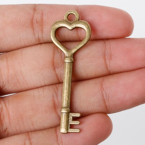 new 3pcs 48x16mm antique bronze metal pendant key charms jewelry findings accessories for diy jewelry making di, Bronze;silver
new 3pcs 48x16mm antique bronze metal pendant key charms jewelry findings accessories for diy jewelry making di, Bronze;silver