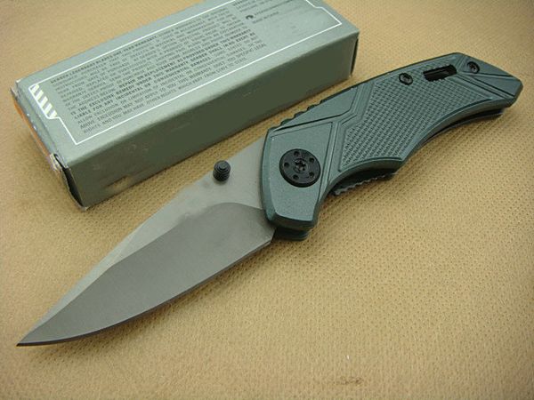 CHINA Knife GB Bear X03 Knife 56HRC 440 Blade Plaid Aluminium Handle Folding Knife Utility Knives Outdoor Gear Xmas Gift F395L
CHINA Knife GB Bear X03 Knife 56HRC 440 Blade Plaid Aluminium Handle Folding Knife Utility Knives Outdoor Gear Xmas Gift F395L