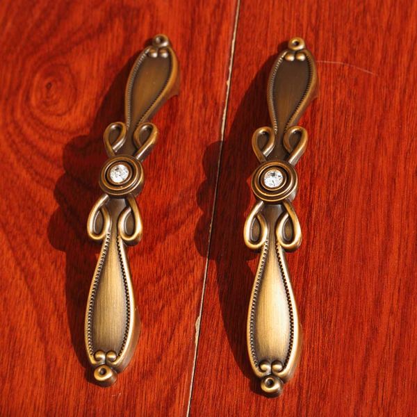 96mm 128mm vinatge fashion rhinestone furniture decoration handles yellow antique brass kitchen cabinet dresser door handles 5
96mm 128mm vinatge fashion rhinestone furniture decoration handles yellow antique brass kitchen cabinet dresser door handles 5