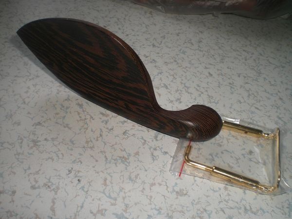 2 pcs violin chin rest 4/4 with 2 pcs chin rest clamp gold color 4/4 ing
2 pcs violin chin rest 4/4 with 2 pcs chin rest clamp gold color 4/4 ing