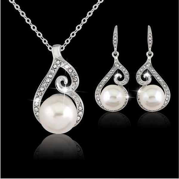 diamond pearl necklace set crystal pearl diamond pendant necklace earring jewelry set 925 silver chain necklace jewelry, Golden;silver
diamond pearl necklace set crystal pearl diamond pendant necklace earring jewelry set 925 silver chain necklace jewelry, Golden;silver