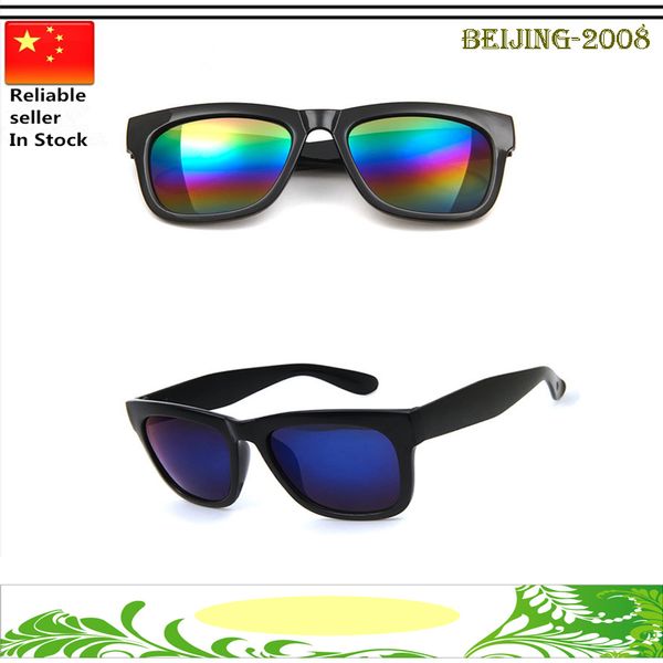 2016 fashion sports sunglasses men women cycling glasses brand designer coating sunglasses oculos polarizer 010255, White;black 
2016 fashion sports sunglasses men women cycling glasses brand designer coating sunglasses oculos polarizer 010255, White;black