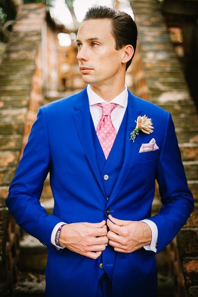 new arrivals 2016 two buttons royal blue groom tuxedos peak lapel groomsmen man suits mens wedding suits (jacket+pants+vest+tie), Black;gray
new arrivals 2016 two buttons royal blue groom tuxedos peak lapel groomsmen man suits mens wedding suits (jacket+pants+vest+tie), Black;gray