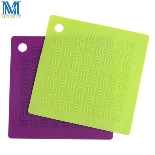 wholesale- 1pc square hanging silicone placemats heat resistant insulation mat silicone
wholesale- 1pc square hanging silicone placemats heat resistant insulation mat silicone