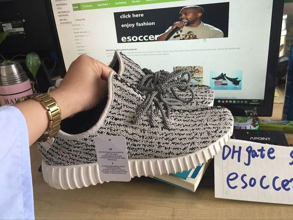 2016 kanye west boots turtle dove boots men basketball walking shos free shipping size 36-46 kanye shoes 
2016 kanye west boots turtle dove boots men basketball walking shos free shipping size 36-46 kanye shoes