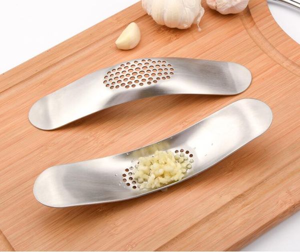 430 tainle teel arc haped garlic pre garlic cru her pre mincer grinding licer chopper cutter kitchen multifunction tool
430 tainle teel arc haped garlic pre garlic cru her pre mincer grinding licer chopper cutter kitchen multifunction tool