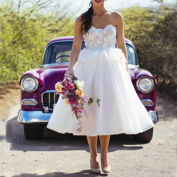 popular tea length wedding dress country style short wedding dresses sweetheart sleeveless lace appliques peplum bridal gowns cheap, White
popular tea length wedding dress country style short wedding dresses sweetheart sleeveless lace appliques peplum bridal gowns cheap, White