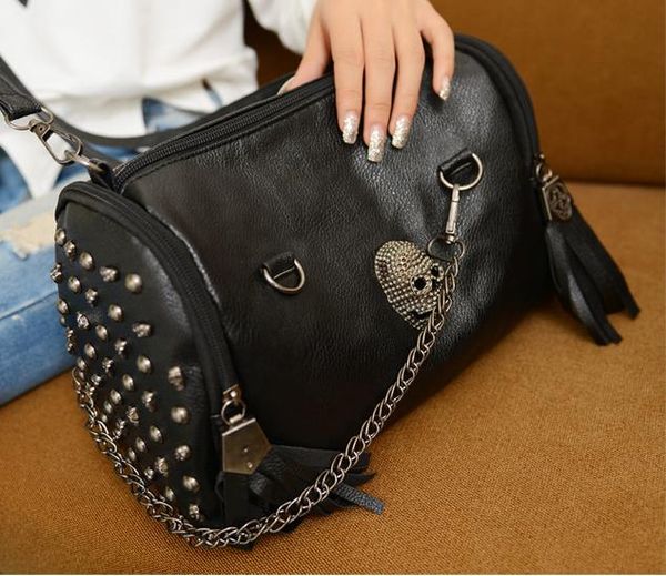 wholesale-portable bags shoulder crossbody capacity bag bags women messenger big satchel lady bucket motorcycle fashion tassel skull gmkci, Red;black
wholesale-portable bags shoulder crossbody capacity bag bags women messenger big satchel lady bucket motorcycle fashion tassel skull gmkci, Red;black