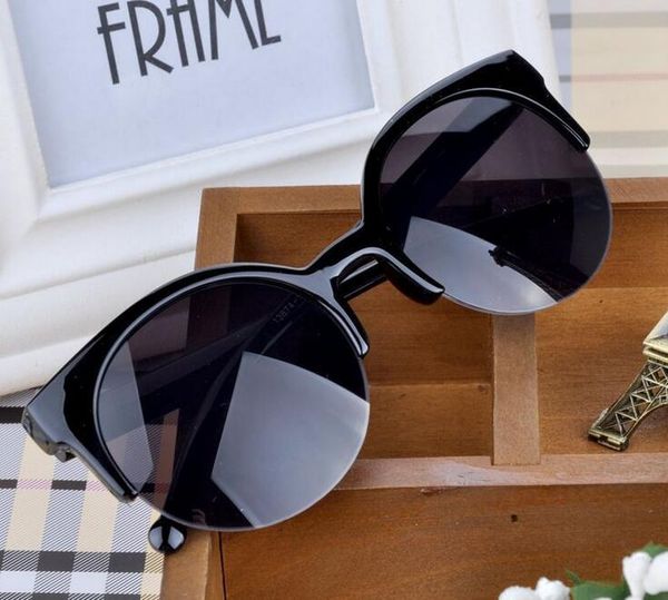 2016 new arrival brand designer sunglasses for men women fashion uv400 classical sun glasses with metal hinge factory wholesale, White;black
2016 new arrival brand designer sunglasses for men women fashion uv400 classical sun glasses with metal hinge factory wholesale, White;black