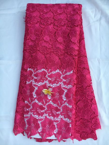 gorgeous fuchsia embroidery water soluble guipure lace with flower pattern african cord lace fabric for party dress qw17-4, Black;white
gorgeous fuchsia embroidery water soluble guipure lace with flower pattern african cord lace fabric for party dress qw17-4, Black;white