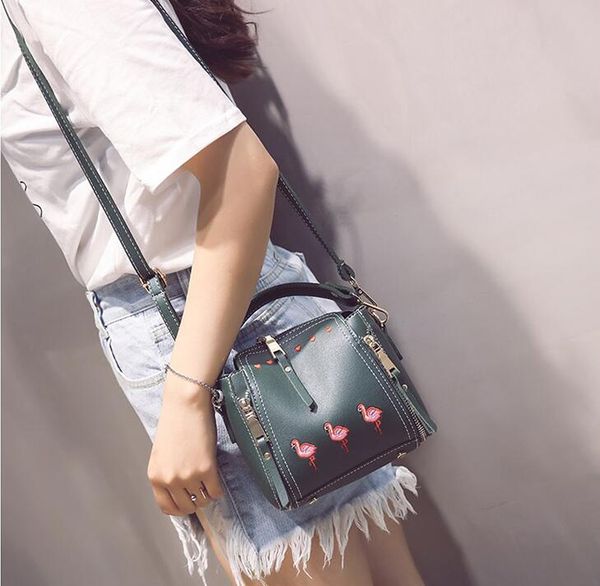 2017. embroidery. handbag. fashion casual bag. women's bags. bucket bag. pu. soft. small. mini.cross body.shoulder bags.totes
2017. embroidery. handbag. fashion casual bag. women's bags. bucket bag. pu. soft. small. mini.cross body.shoulder bags.totes
