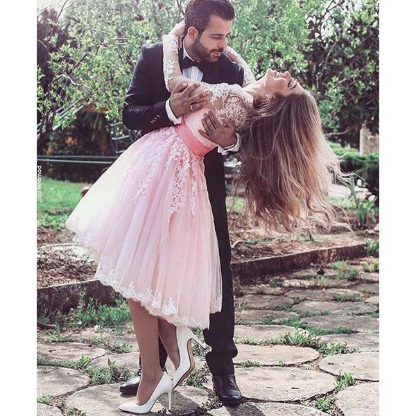 2016 new arabic cocktail dresses sweetheart long sleeves illusion lace appliques pink tulle sashes homecoming dress short prom party gowns, Black
2016 new arabic cocktail dresses sweetheart long sleeves illusion lace appliques pink tulle sashes homecoming dress short prom party gowns, Black